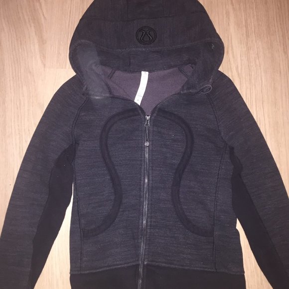 LuluLemon Scuba Hoodie Charcoal Like New - Picture 1 of 3